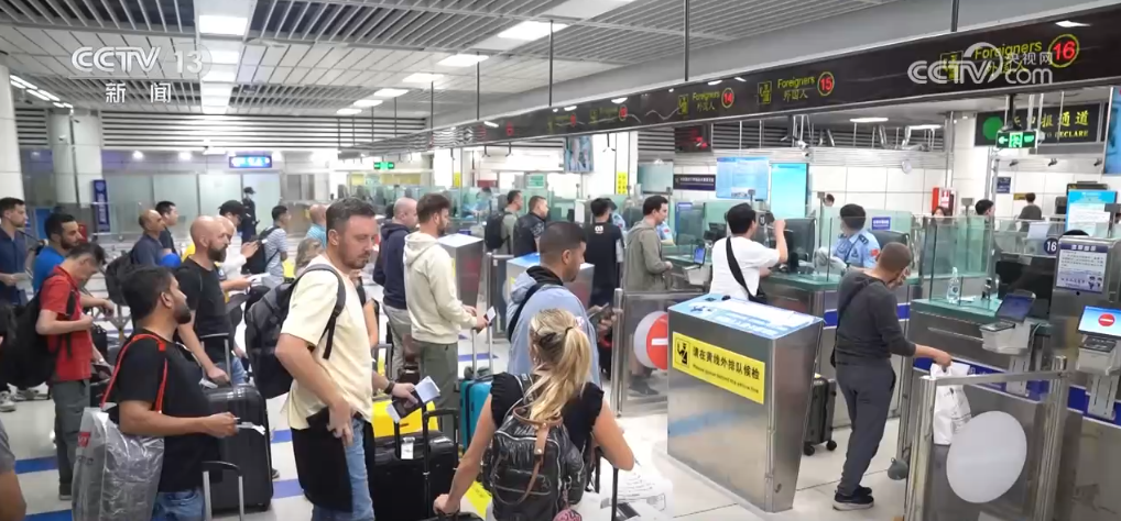 多措并举提升外籍游客来华便利化冬季ChinaTravel“燃”起来(图8)