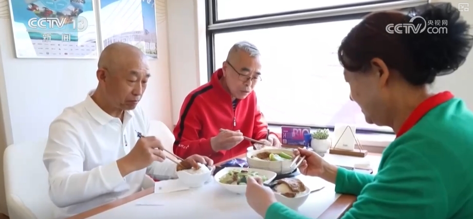 “车票+景区+酒店”织就辐射网银发列车构建移动文化消费体验空间(图3)