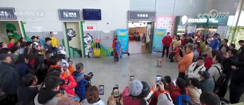 “车票+景区+酒店”织就辐射网银发列车构建移动文化消费体验空间(图9)