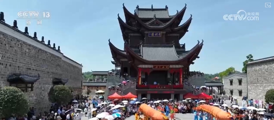 “车票+景区+酒店”织就辐射网银发列车构建移动文化消费体验空间(图12)
