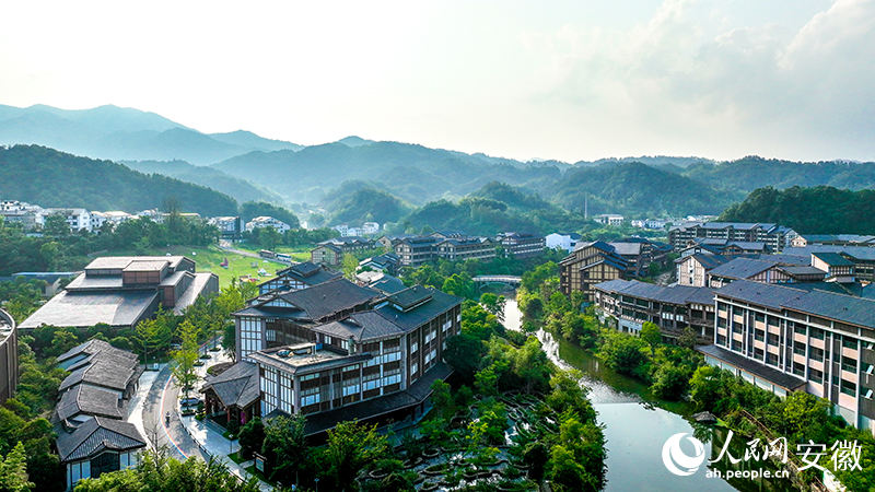 易倍网站：安徽向前丨霍山：山间“凉”意吹起文旅“热”风(图1)