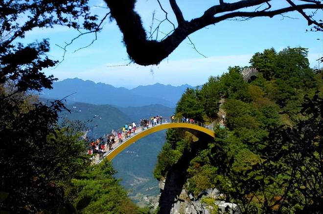 易倍：文旅项目陷“倒闭潮”花20亿打造的古城游客不买账亏损超10亿(图9)