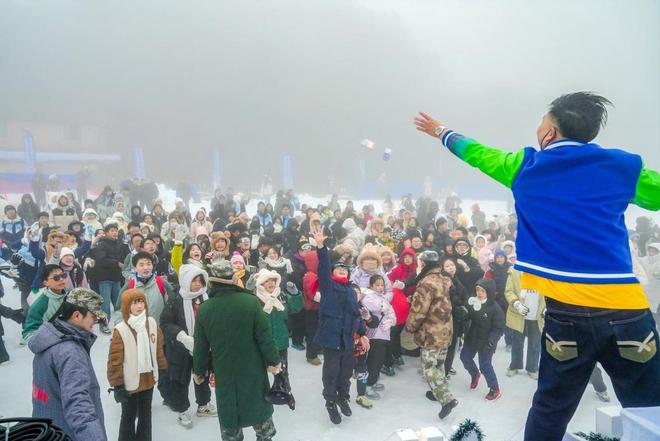 2025年重庆冬季优质旅游资源推介暨第二十七届金佛山冰雪季启幕(图3)