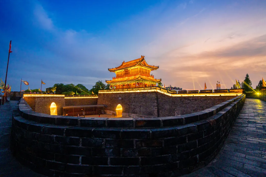 入选“文旅短剧活力城市”荆州如何抢滩千亿微短剧新赛道？(图1)