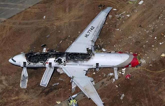 易倍EMC平台：38人遇难客机确系被俄击落中国巨额损失普京终于公开承认？(图13)