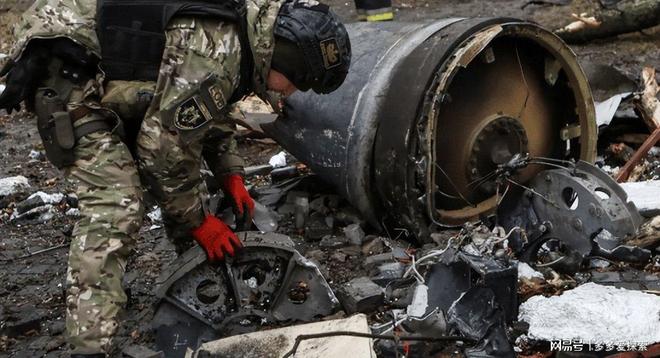 易倍：朝鲜也想上桌！普京送一抔土与金正恩联手第一把火应该怎么烧(图3)